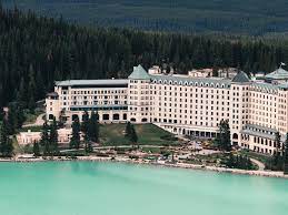 Hotels in Banff Canada